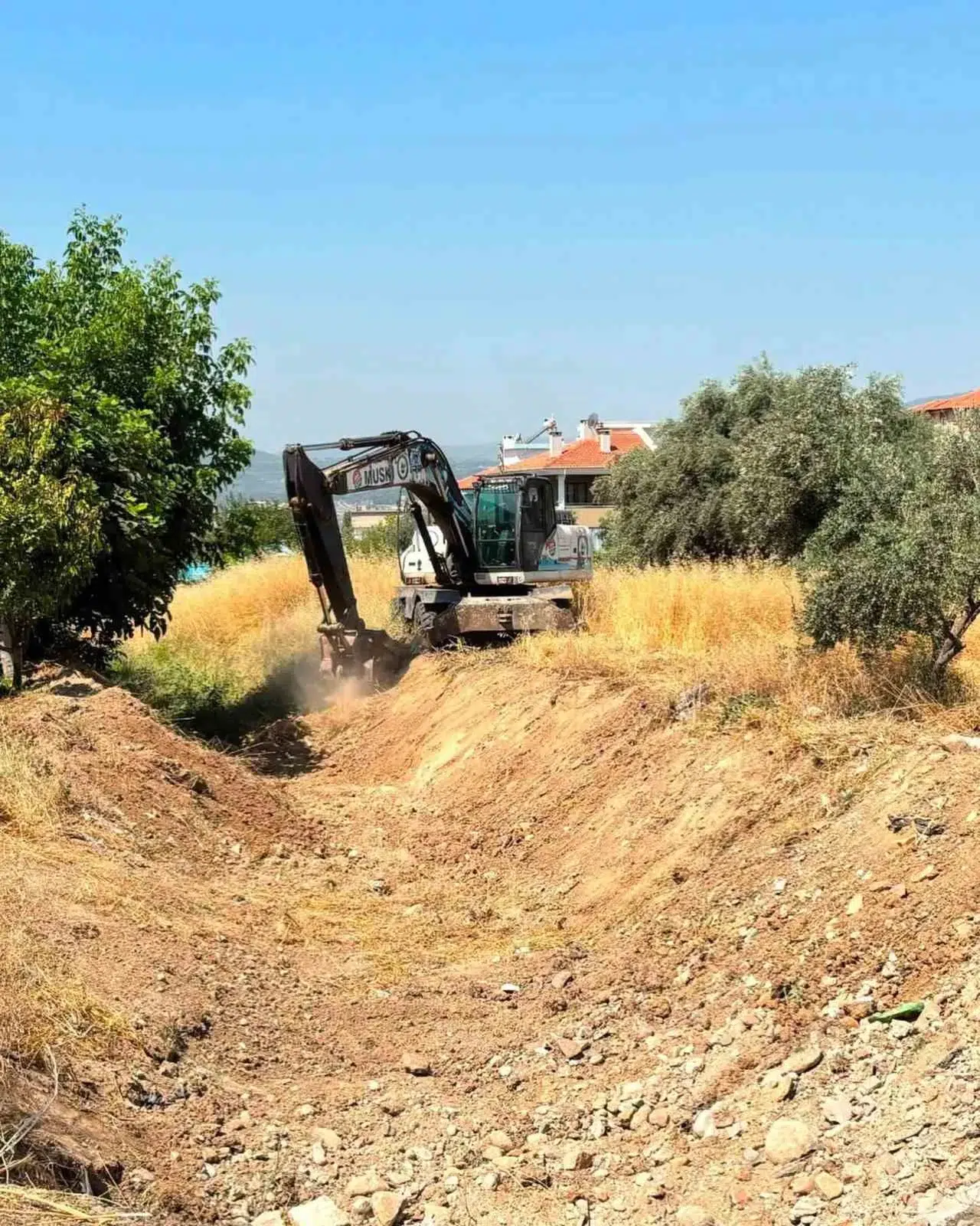 Yatağan’da taşkın nöbeti: MUSKİ dere yataklarını mercek altına aldı