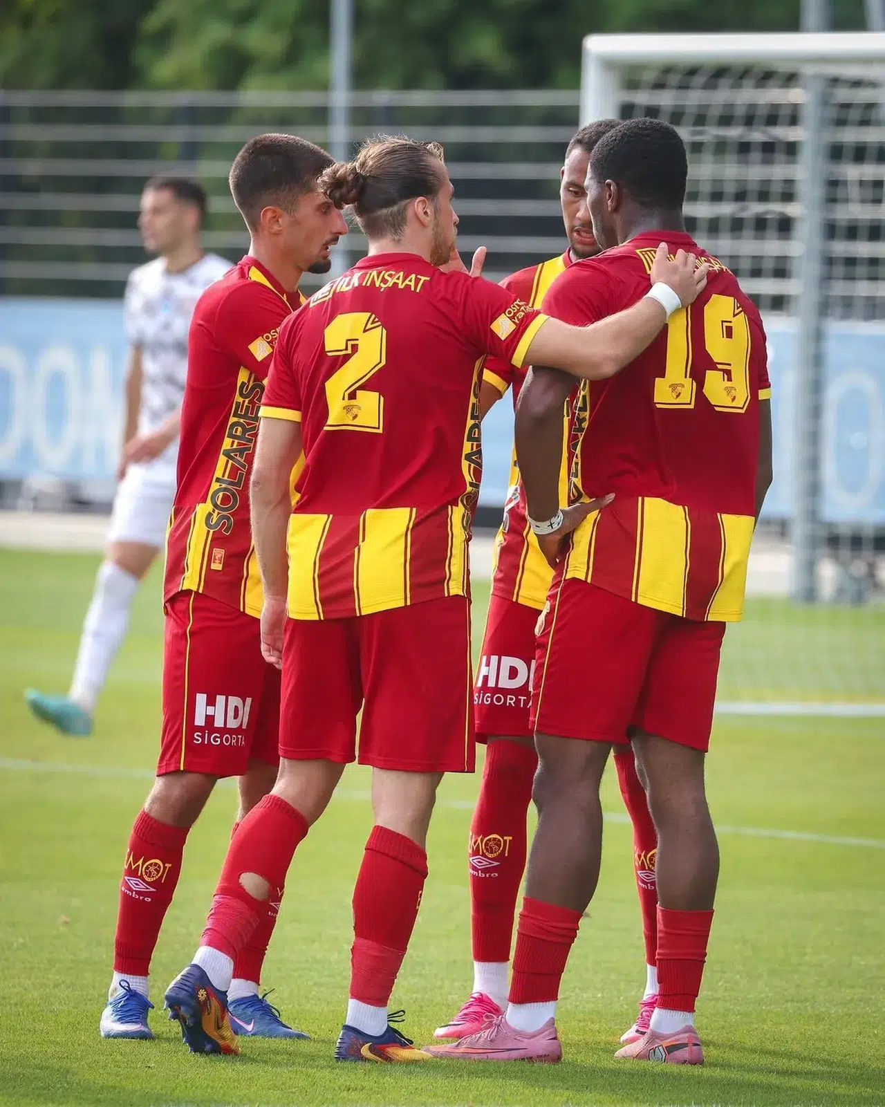 Göztepe Slovenya’da fırtına gibi: Dört maçta dört galibiyet