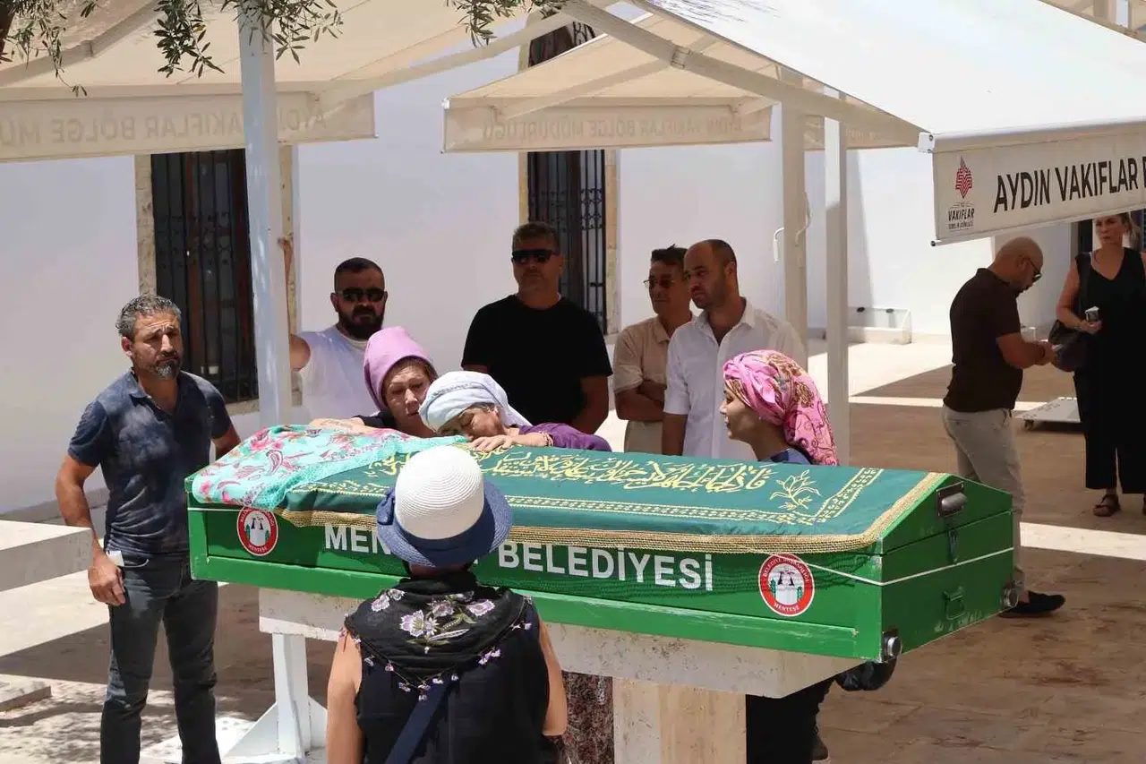 Şiddetin kopardığı hayat: Sevil Işıktekin’i kadınlar omuzlarında uğurladı