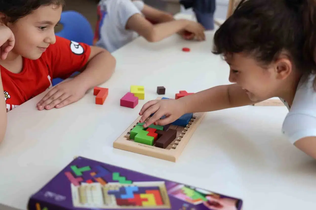 Aydın'da yaz tatili zeka oyunlarıyla şenleniyor: Minikler strateji geliştiriyor