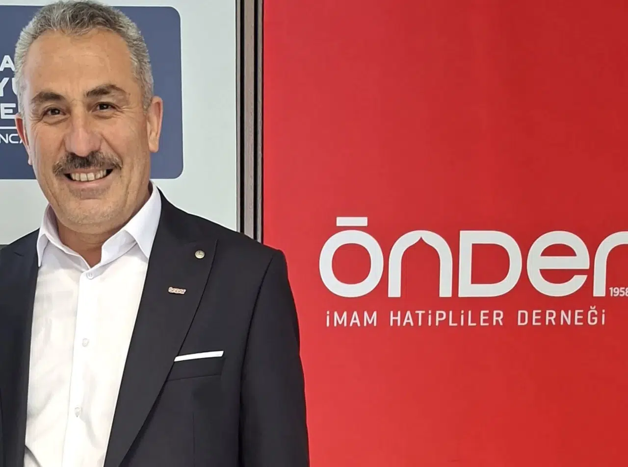 Manisa'da okul sıralarında ibadet talebi: ÖNDER'den yeni adım çağrısı