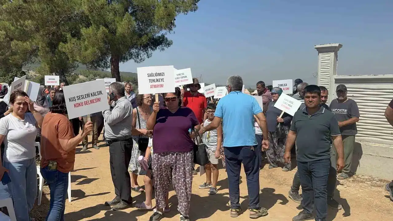 Torbalı’da dev çiftlik gerilimi: Mahalleli yaşam alanını savunmak için sahaya indi