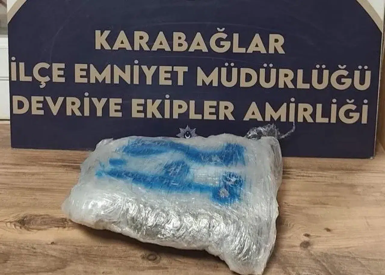 İzmir’de nefes kesen takip: Motosikletli zehir taciri kaçamadı