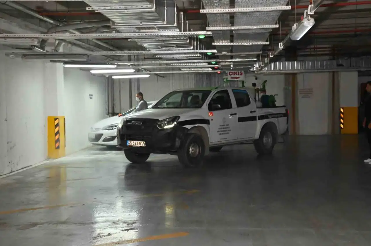 Manisa'da sineksiz bir yaz için düğmeye basıldı: Kapalı alanlar mercek altında