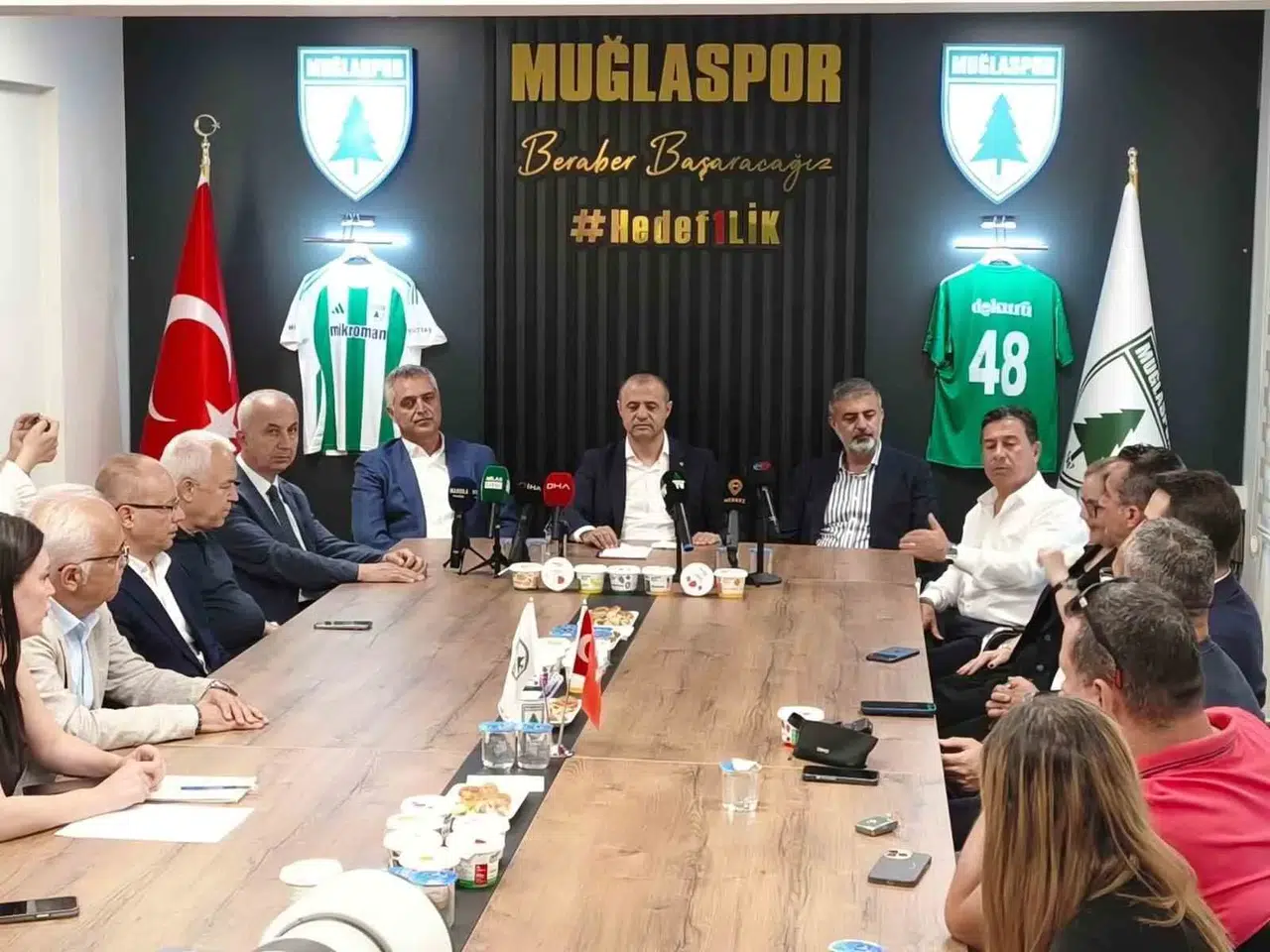 Muğlaspor’da yeni dönem: Yeşil-beyazlılar dev sponsorlarla güç tazeledi