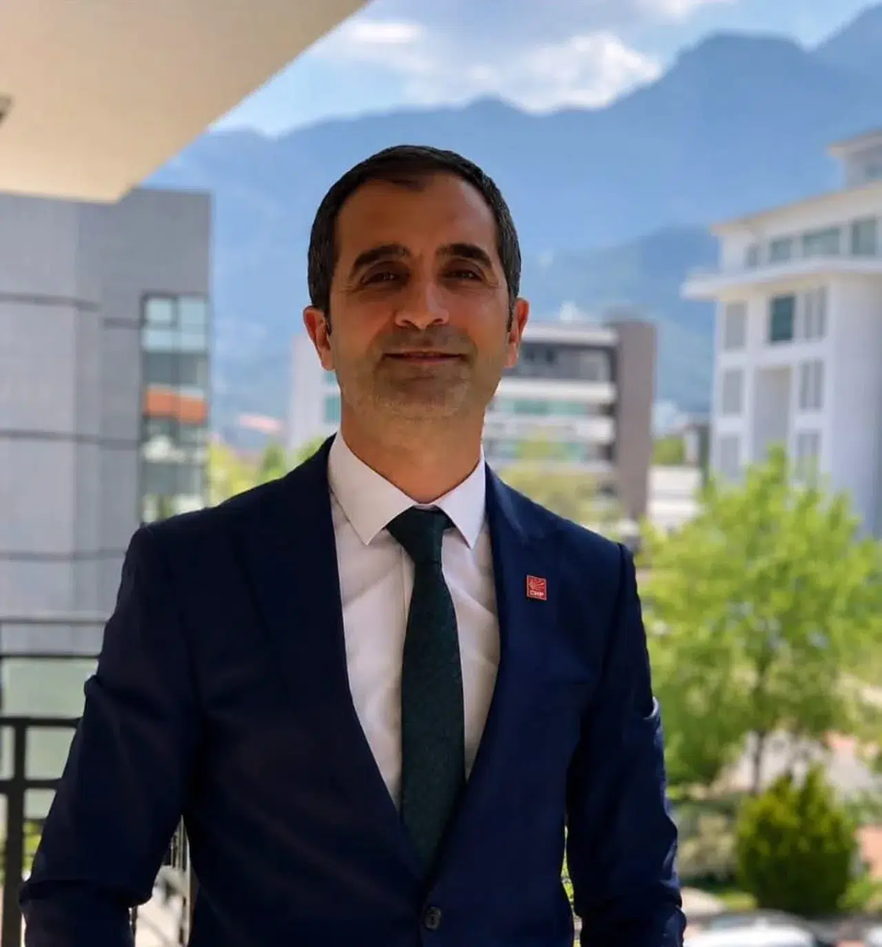 Denizli CHP’de yeni dönem: İl başkanlığı koltuğuna Ayhan Oran oturdu
