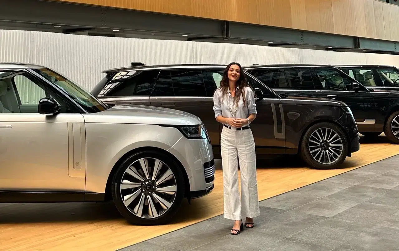 Otomotiv dünyasında Türk imzası: Eda Erdal Jaguar Land Rover’da zirveye yerleşti