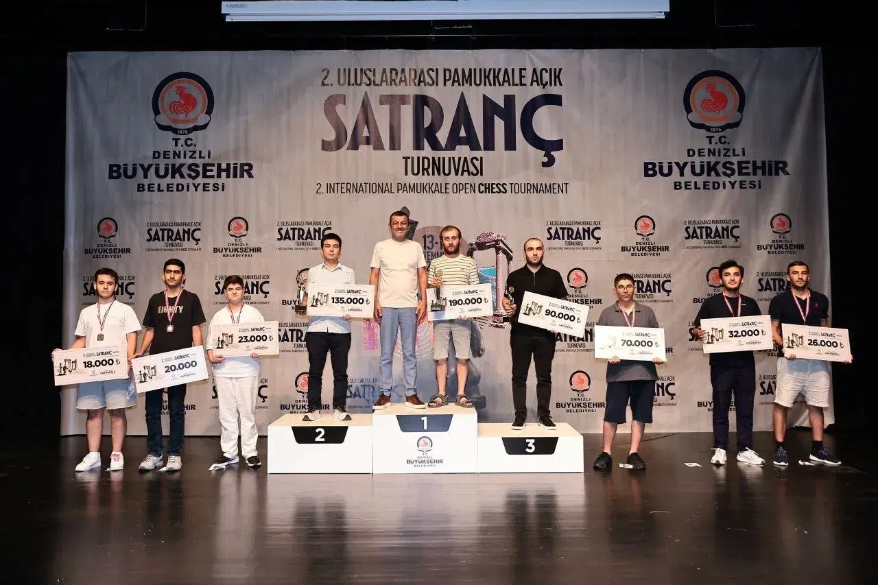 Denizli'de 1.4 milyonluk zeka savaşı: Şampiyonlar ödüllerine kavuştu