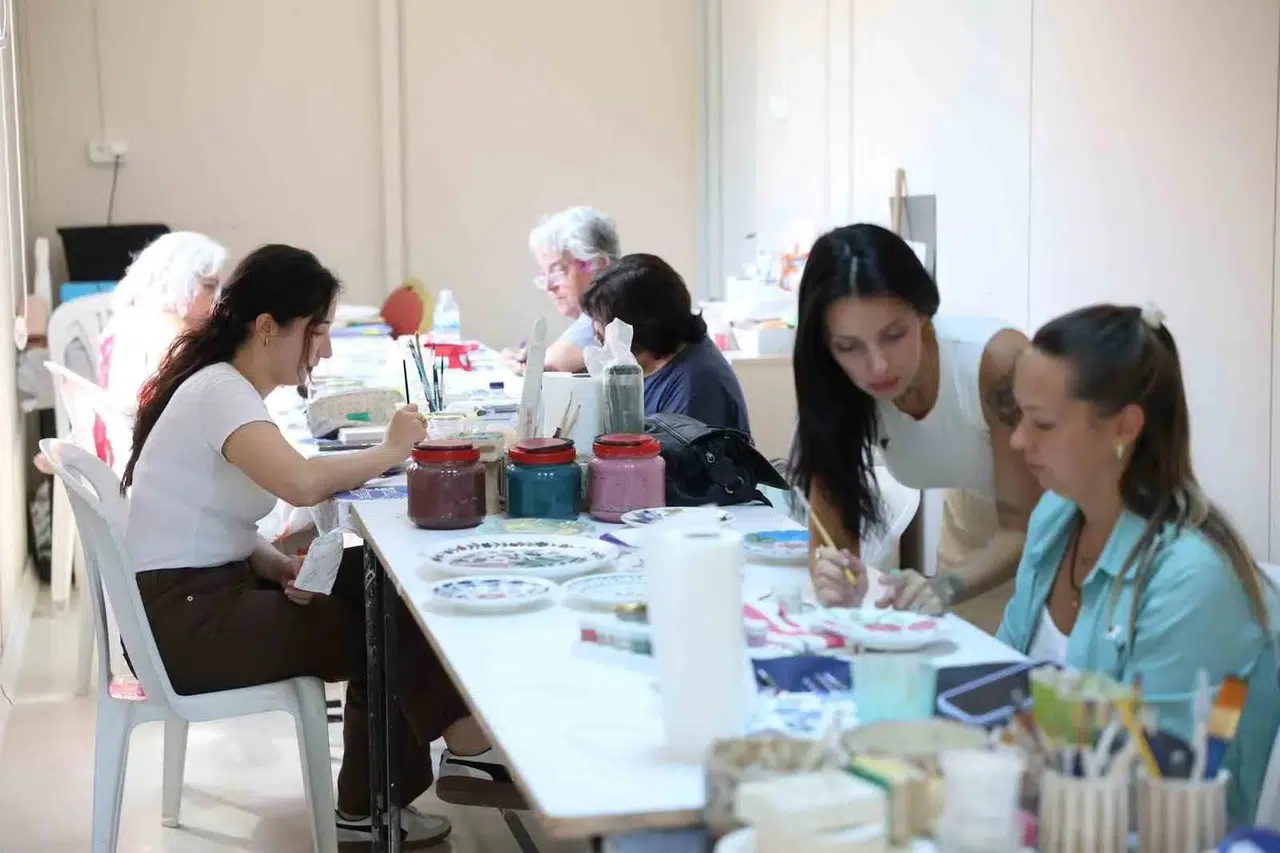 Didim'de fırçalar kültürel miras için dans ediyor: Sanat dolu pazartesiler