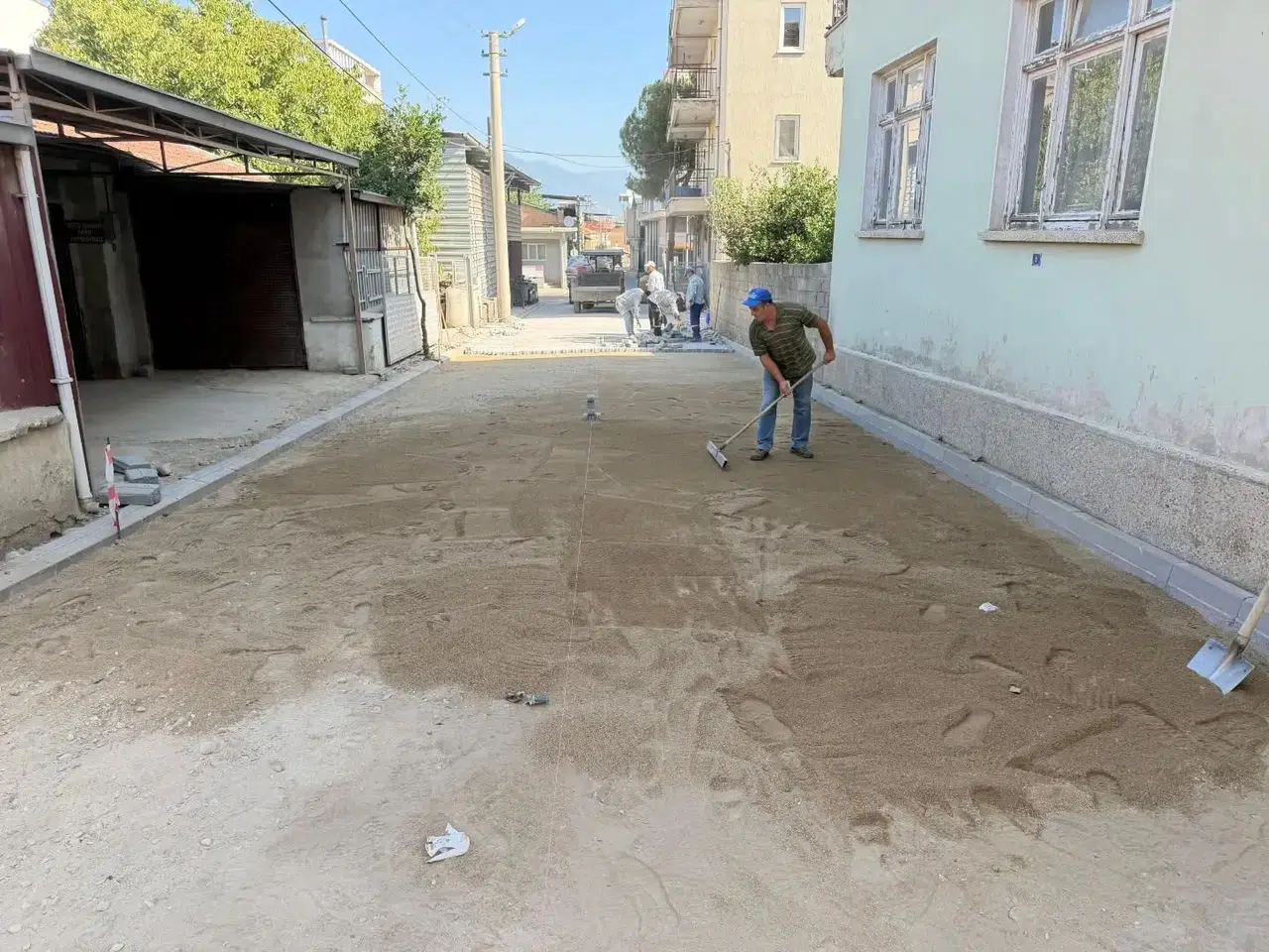 Yenipazar’da ulaşım konforu için düğmeye basıldı: Doğu Mahallesi yenileniyor