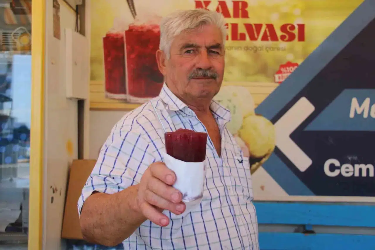 Aydın’da 40 dereceyi bulan sıcaklara asırlık şifa: Kar helvası imdada yetişiyor