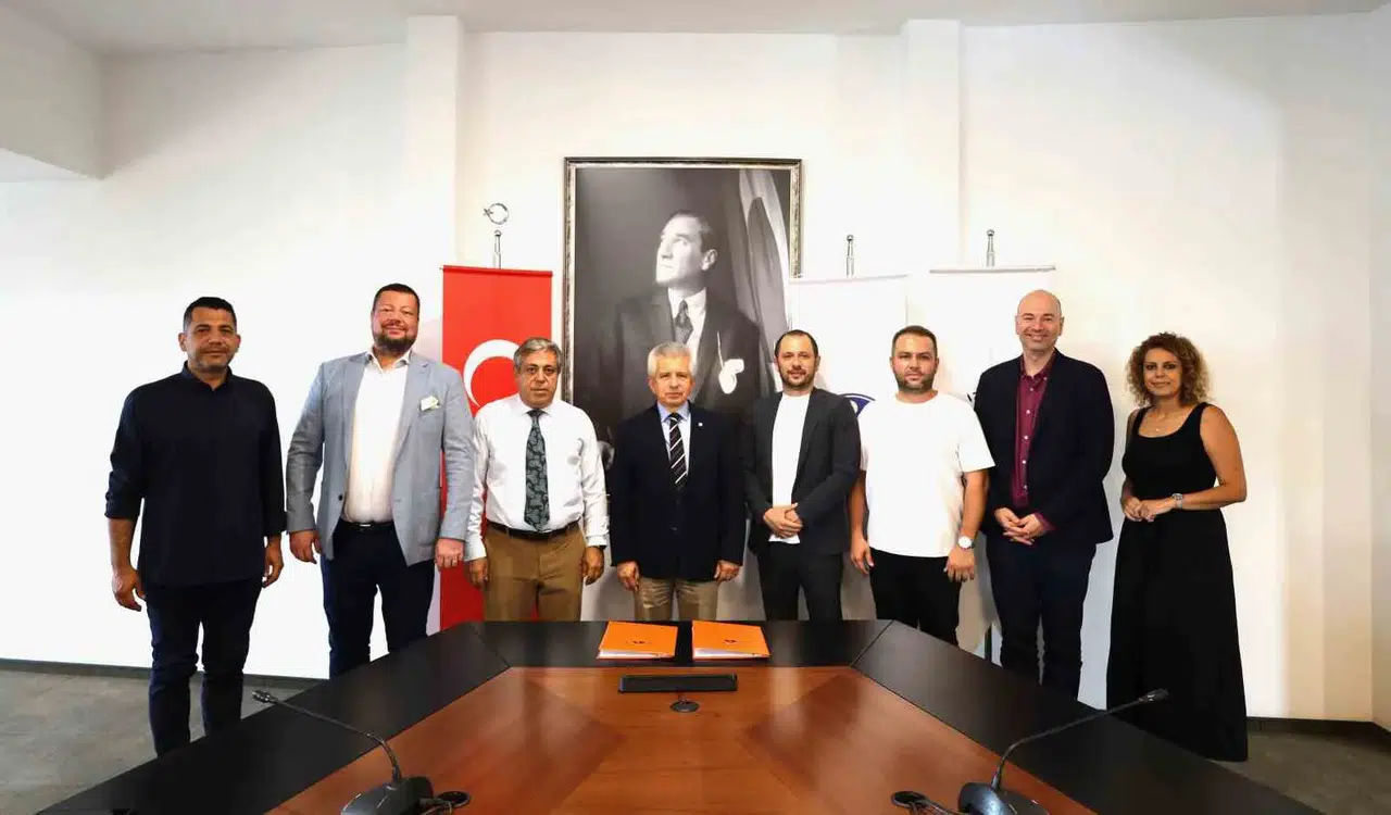 Akademik yönetimde dijital devrim: İEÜ imzalı yazılım üniversitelere rehber olacak