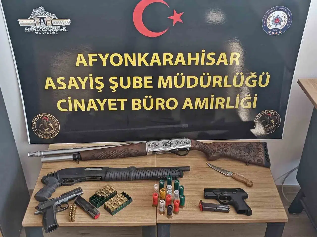 Afyonkarahisar polisi tetikte: 3 milyon liralık vurgunu son anda önledi
