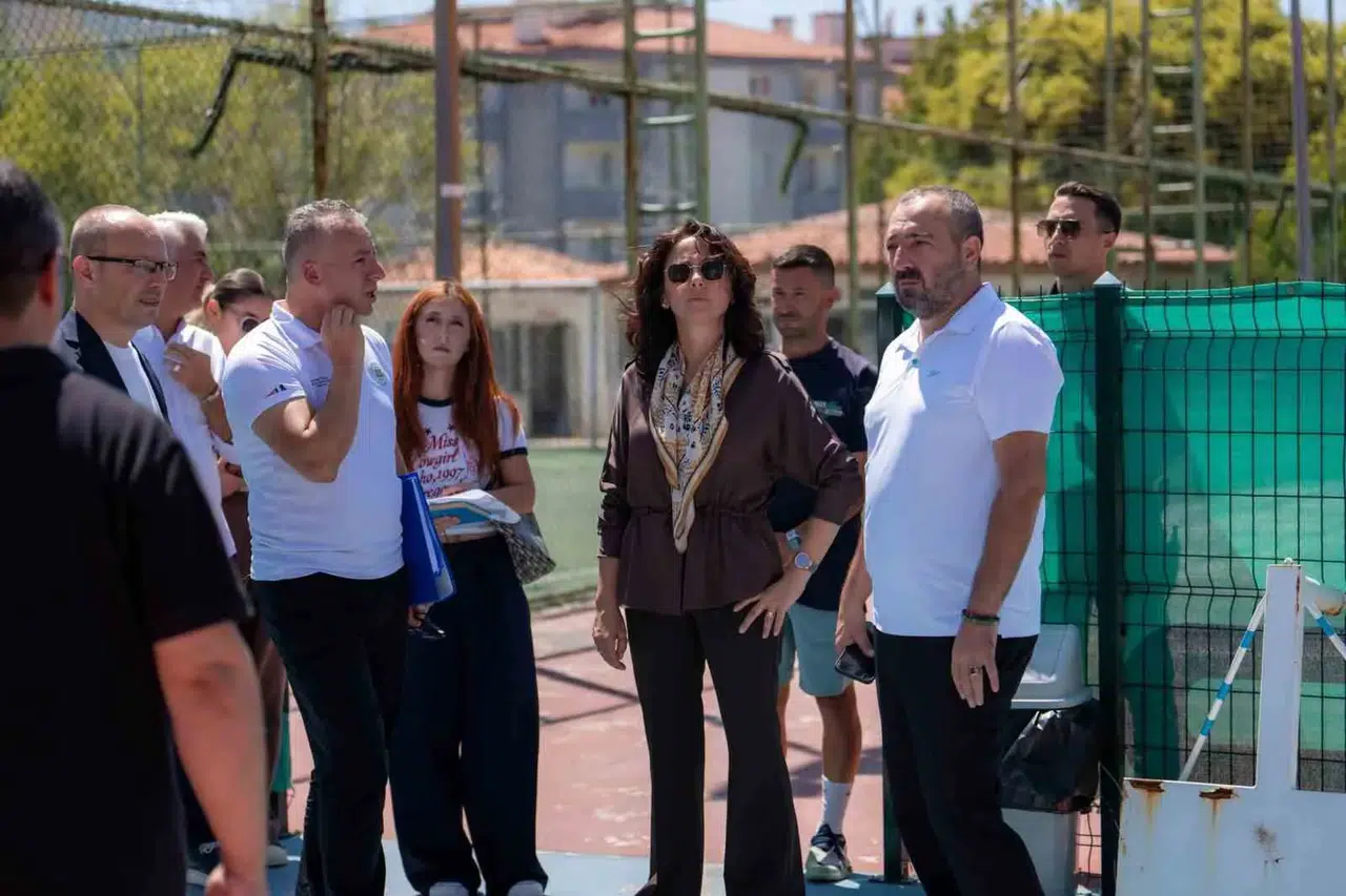 Menteşe’de spor tesisleri baştan aşağı yenileniyor: Başkan Köksal’dan yerinde inceleme