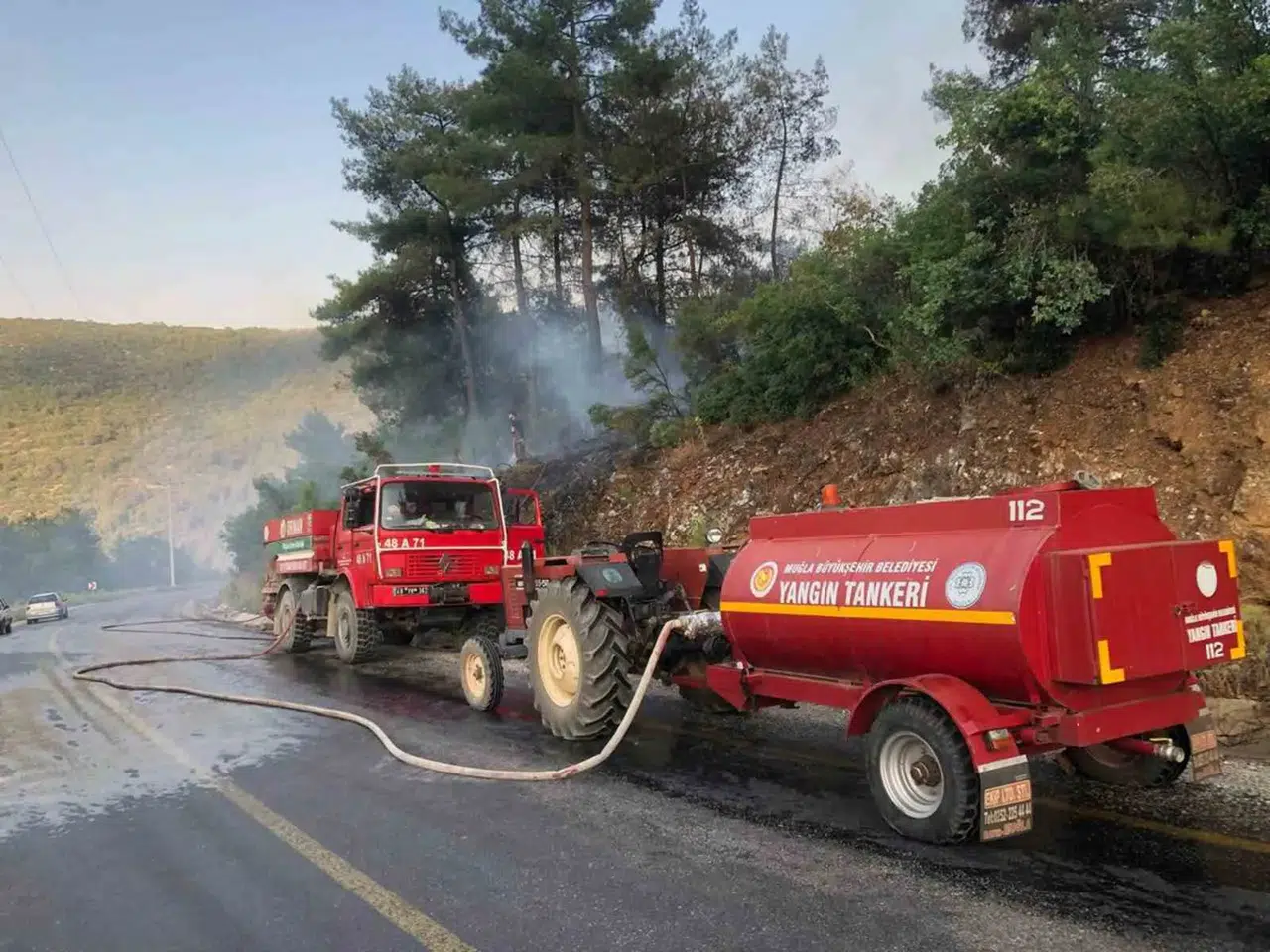 Menteşe’de ormanlık alanda korkutan yangın: Ekipler alevleri büyümeden durdurdu