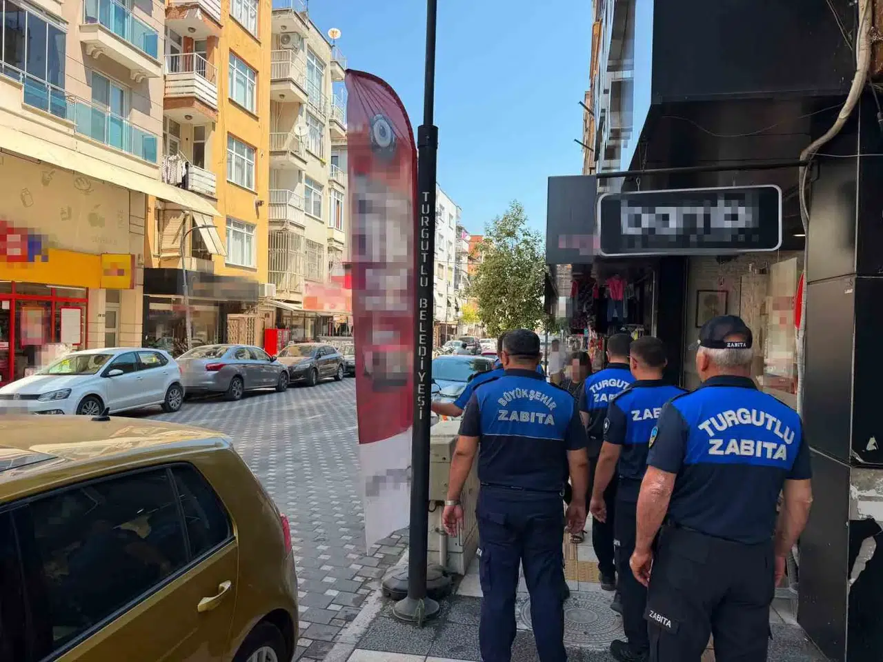 Turgutlu'da kaldırım işgaline geçit yok: Ortak operasyonla denetim yapıldı