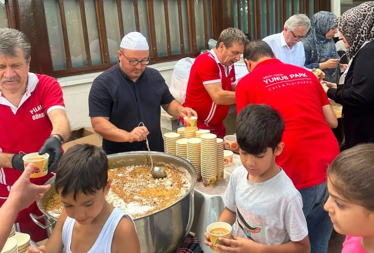 Manisa’nın asırlık manevi mirası: Haki Baba Veli’de aşure bereketi