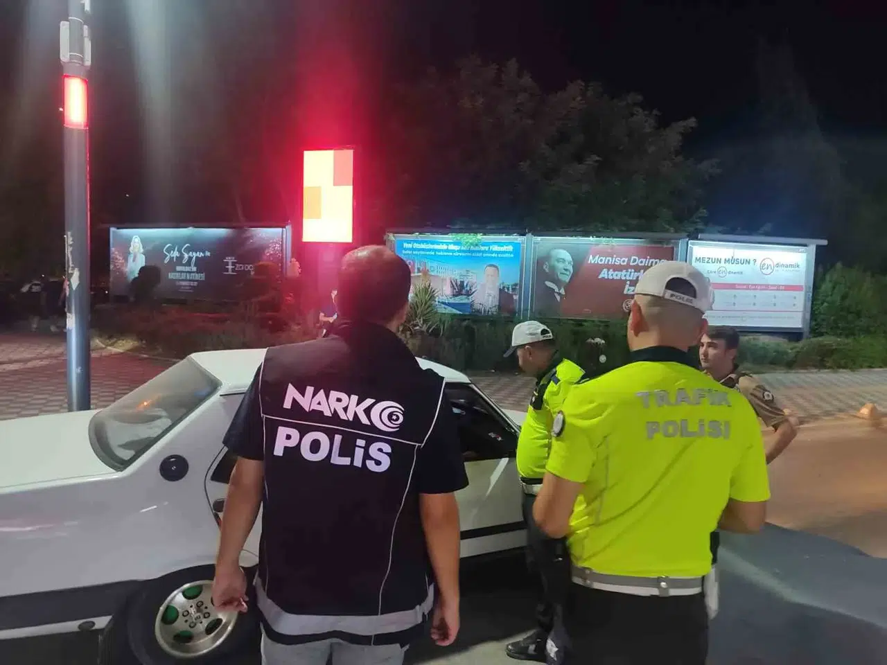 Manisa’da gece yarısı operasyonu: Zehir tacirlerine ağır darbe
