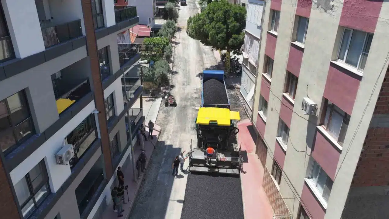 Alaşehir’de ulaşım konforu için dev asfalt seferberliği