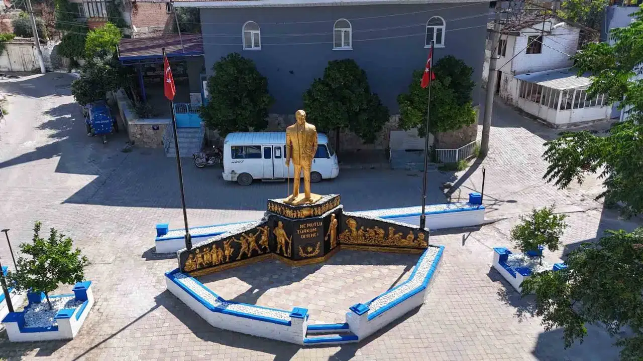 Yazıkent’in çehresi değişti: Atatürk Meydan Parkı yeni yüzüyle hizmette