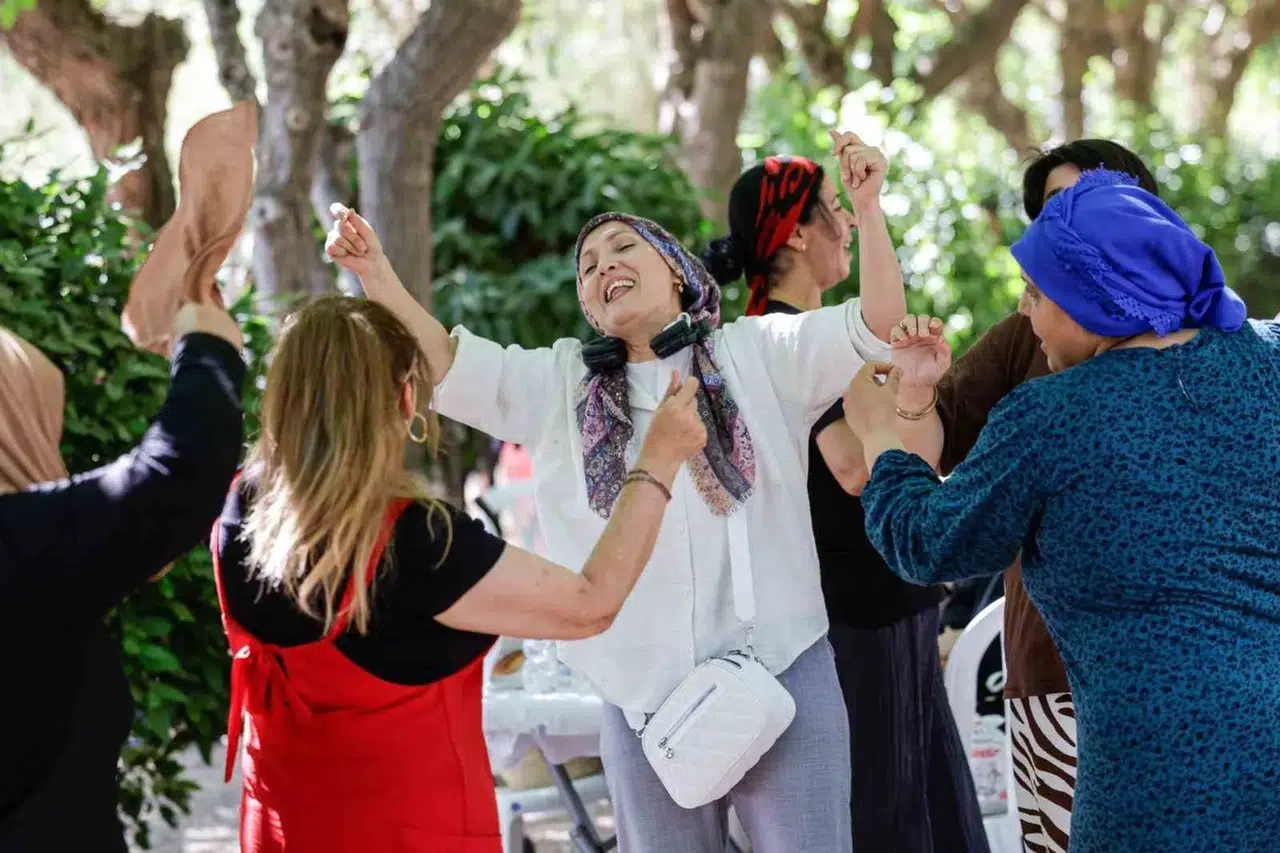 İzmir'de yaz neşesi başladı: Aileler doğayla buluştu