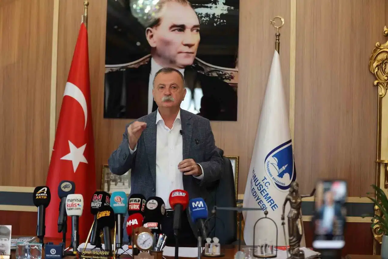Semih Balaban’dan Yunusemre’ye dev yatırım hamlesi: Sosyal tesisler ve kültür merkezleri geliyor
