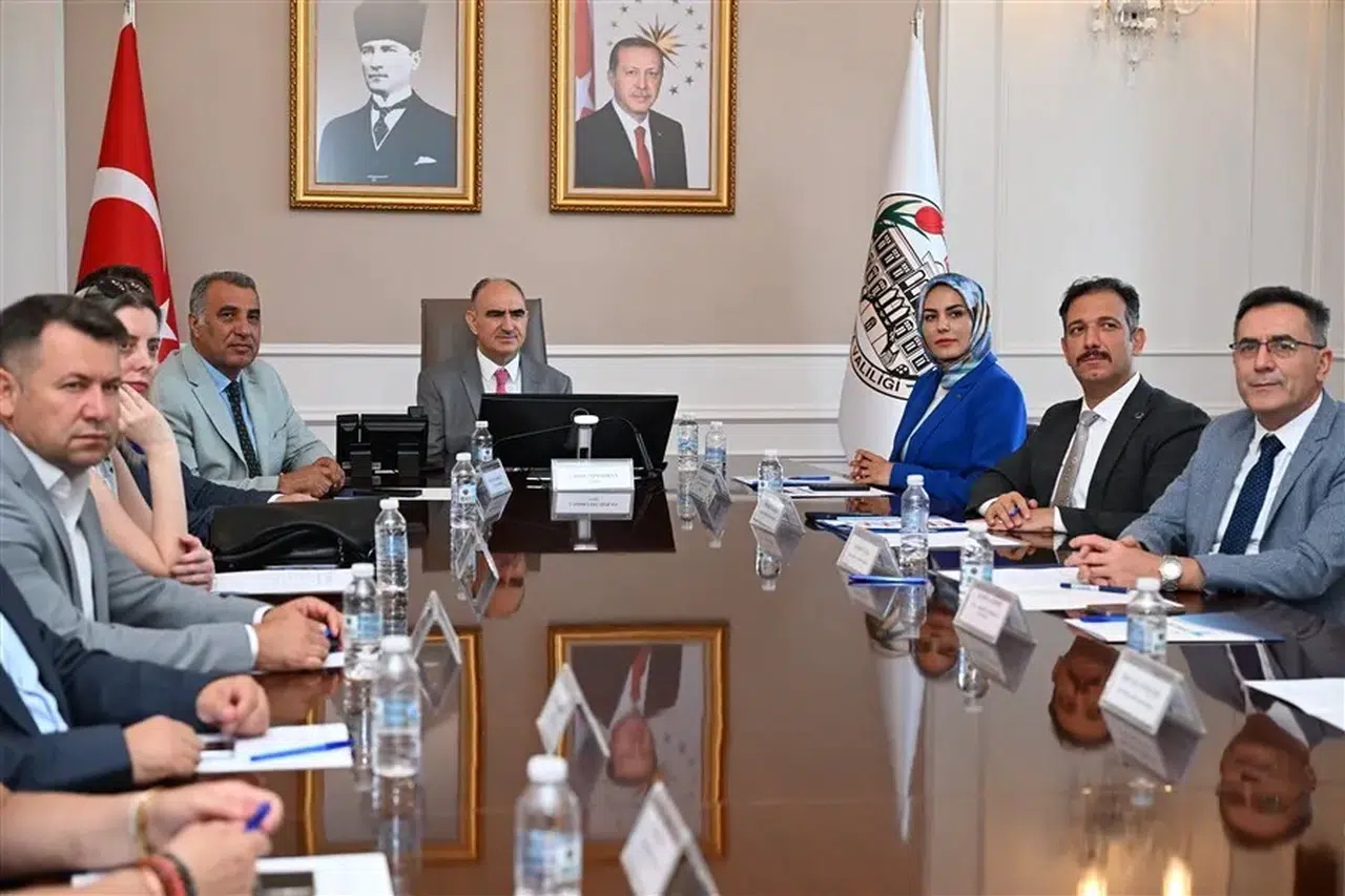 Manisa ekonomisinde istihdam seferberliği: Binlerce kişiye iş kapısı aralandı