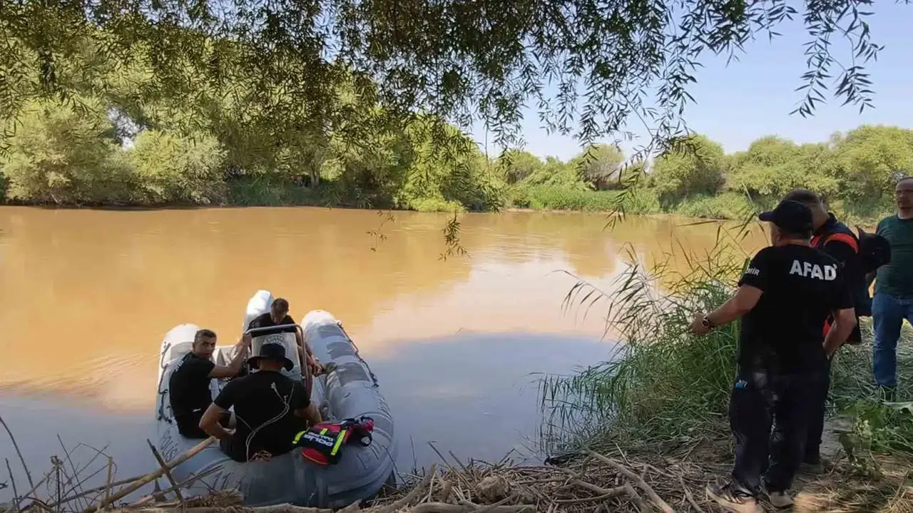 Menderes Nehri'nde kabus dolu bekleyiş: İki çocuktan haber alınamıyor