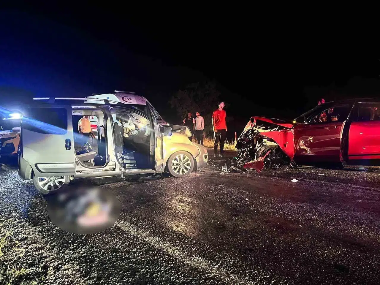 Afyonkarahisar yolunda gece yarısı dehşeti: 2 can kaybı
