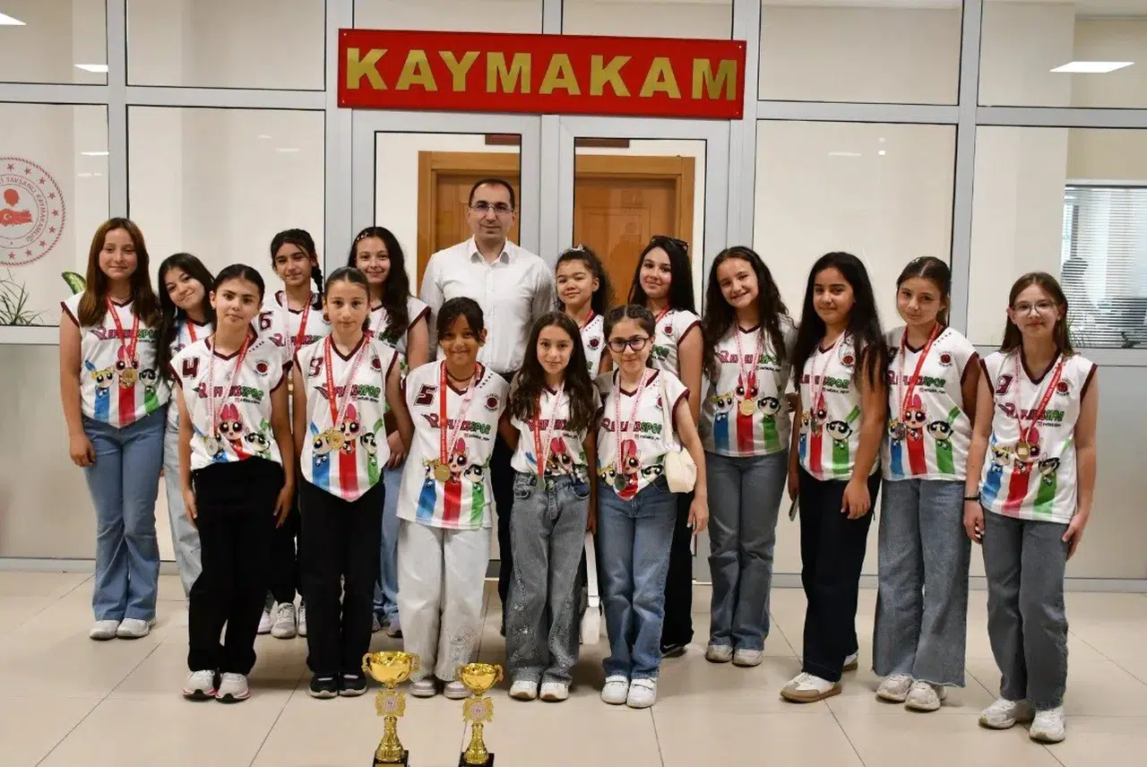 Filedeki küçük sultanlar Tavşanlı’nın gururu oldu