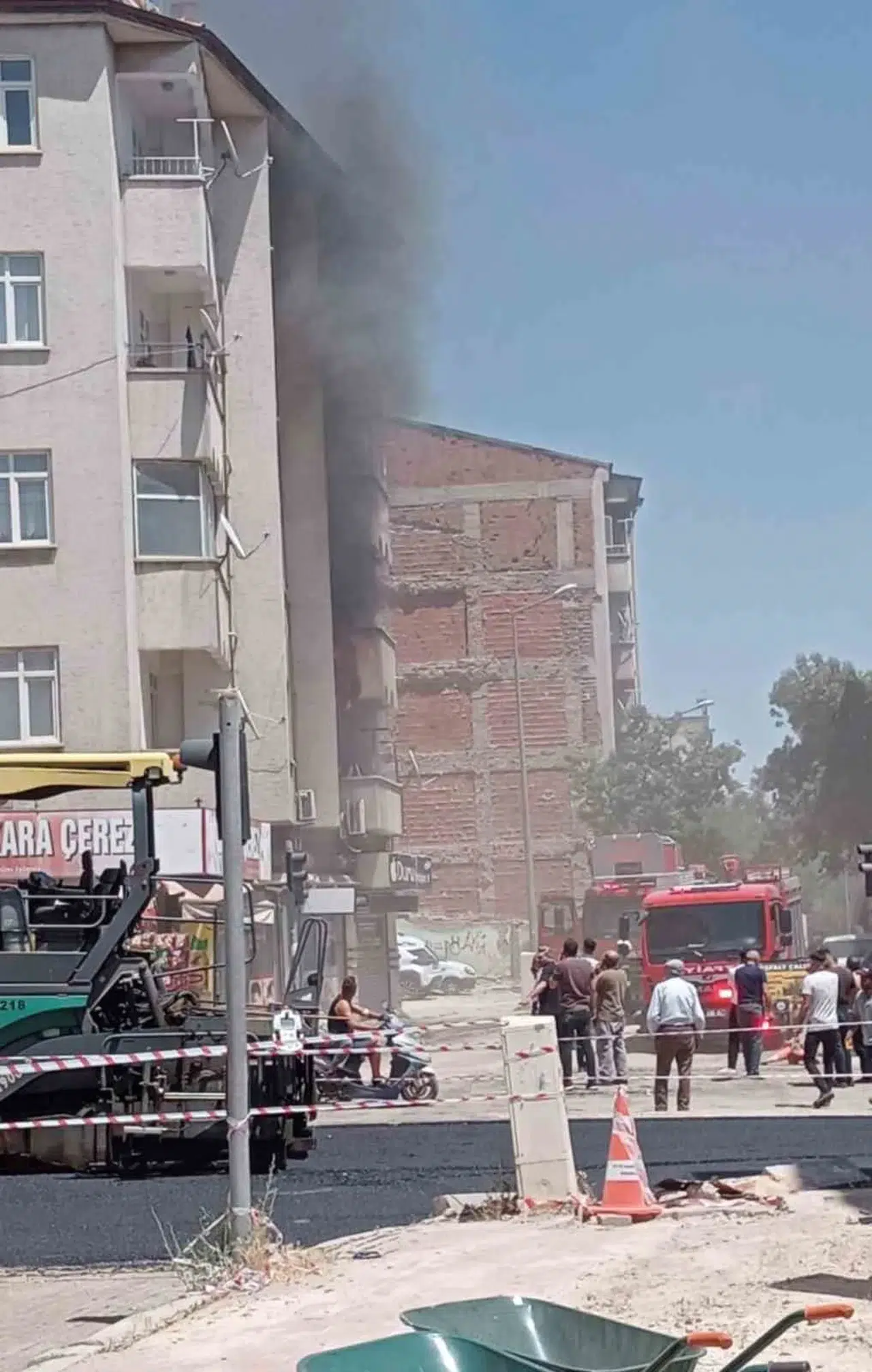 Elazığ’da korku dolu anlar: Apartman dairesinde çıkan yangın paniğe yol açtı