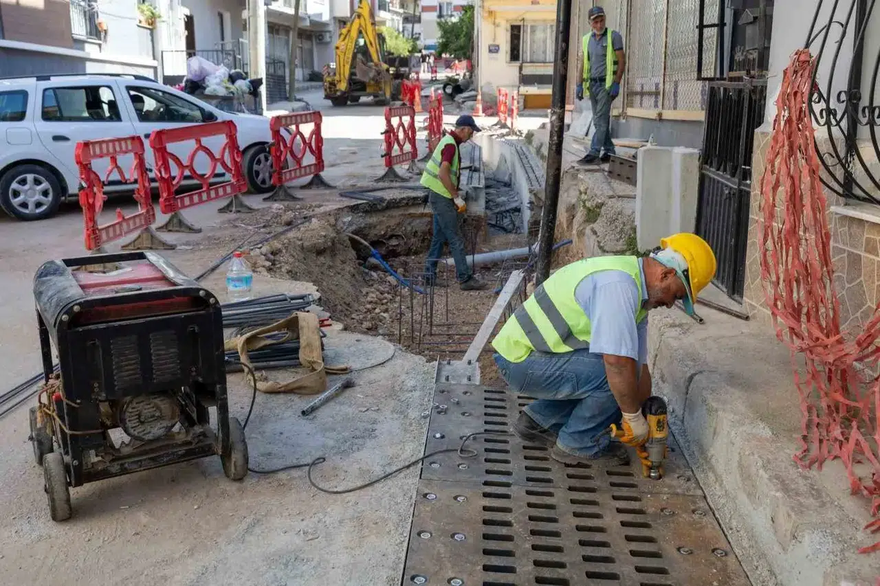 İzmir'in üç ilçesinde sel kabusuna karşı dev altyapı hamlesi