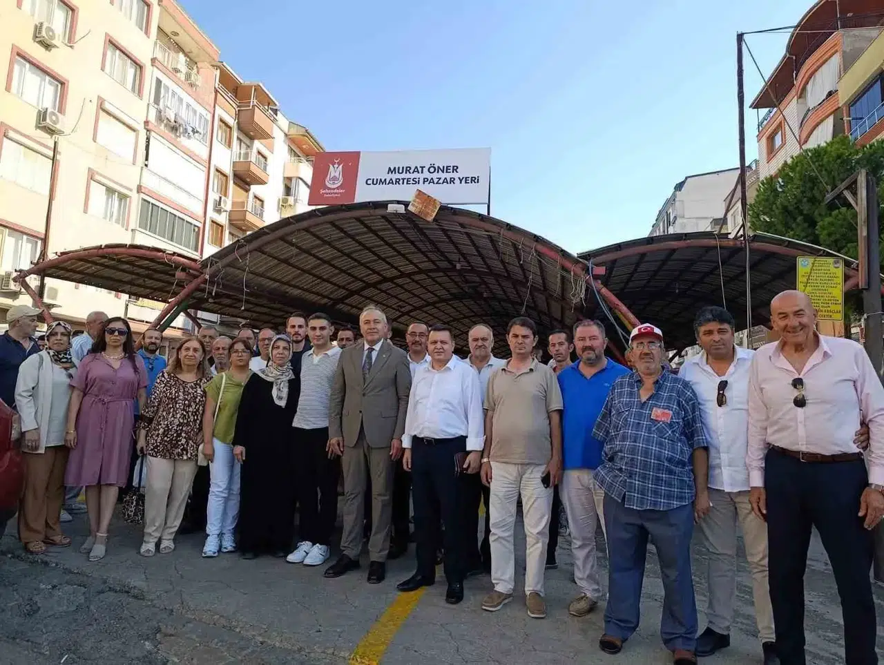 Manisa'da vefa örneği: Merhum İl Başkanı'nın ismi pazaryerinde ölümsüzleşti