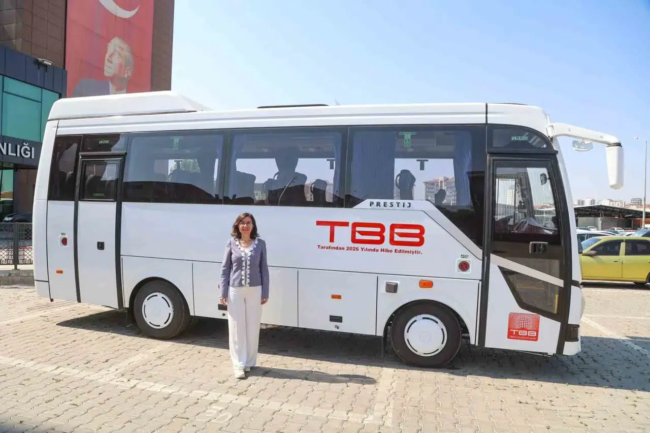 Uşak Belediyesi filosunu güçlendirdi: Türkiye Belediyeler Birliği'nden destek eli