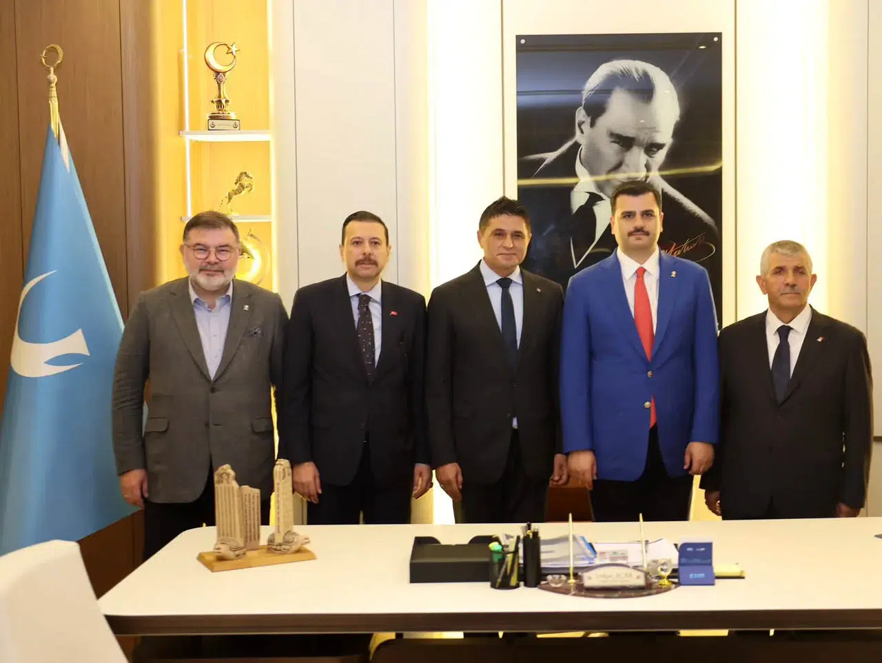 Aliağa’nın yarınları için Cumhur İttifakı’ndan kritik zirve
