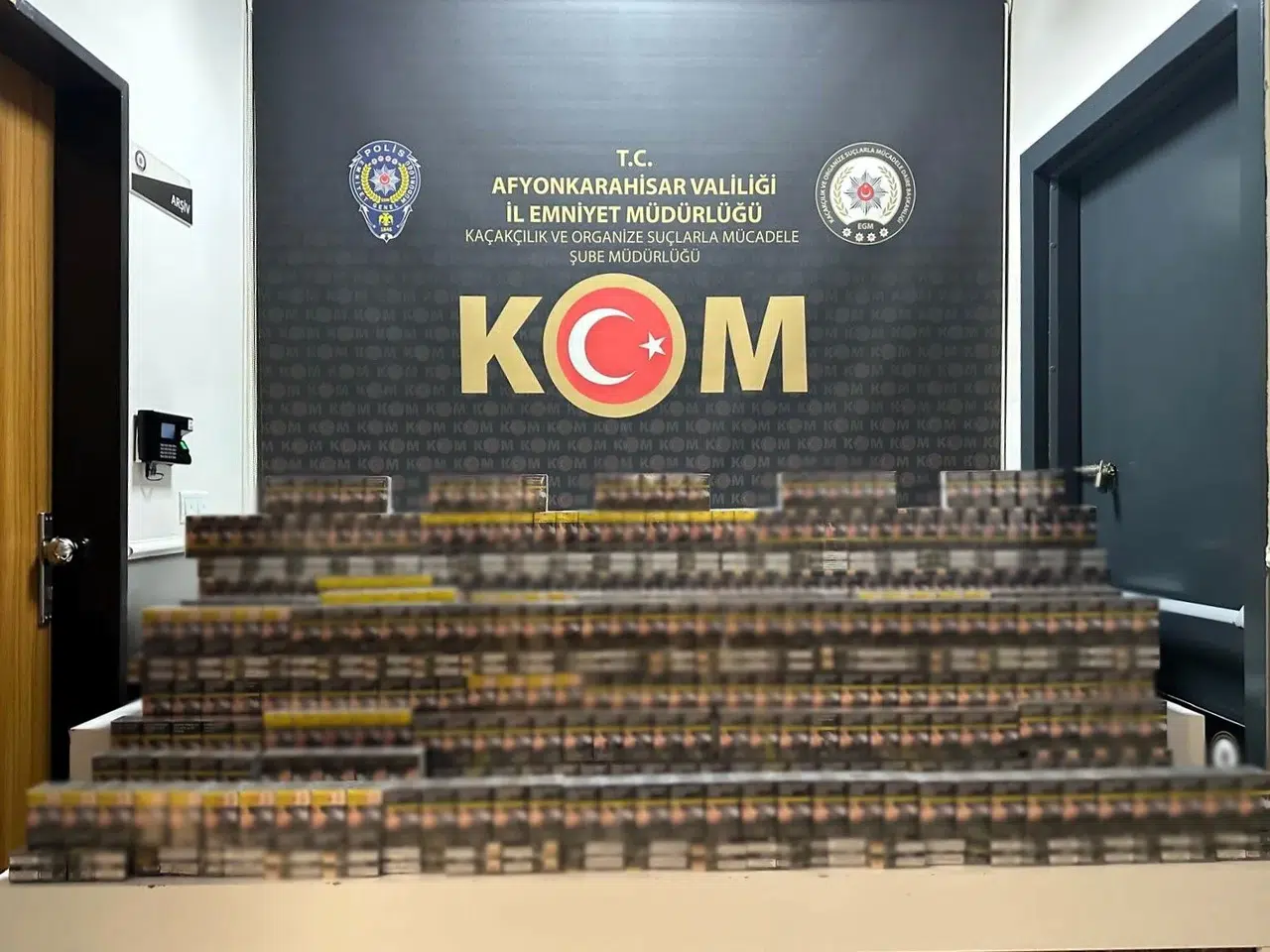 ** Sultandağı’nda Kaçak Sigara Operasyonu: 2 Gözaltı