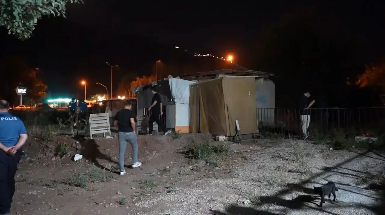 Denizli’de Sokak Ortasında Silahlı Hesaplaşma: Kanlı Kavganın Ardından Polis Alarma Geçti