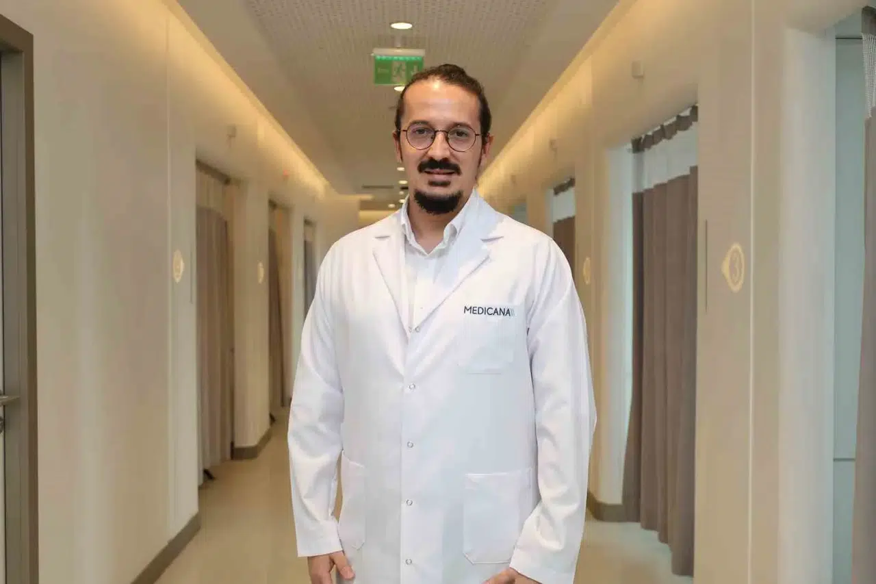 Omuz ağrılarını hafife almayın: Masa başı çalışanlar için gizli tehlike
