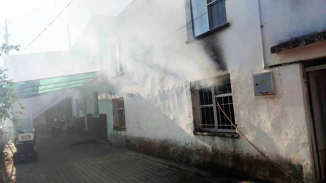 Menteşe’de korkutan ihmal: Açık unutulan ütü evi küle çeviriyordu