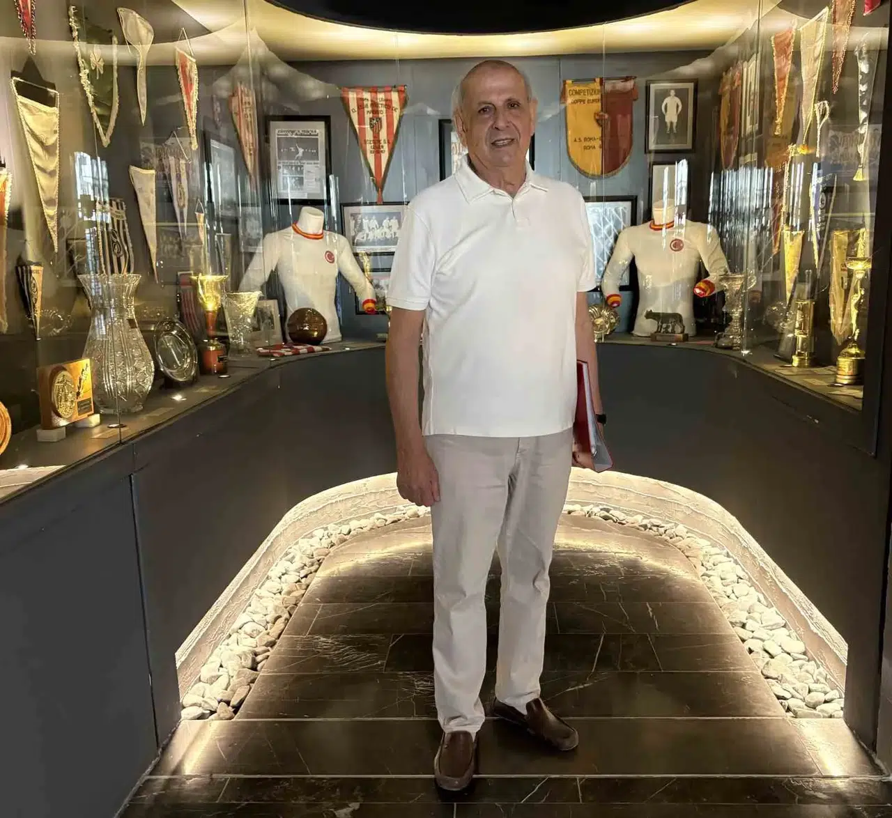 Paylaşılamayan zaferin hikayesi: 53 yıllık kupa bölünerek müzeye taşındı