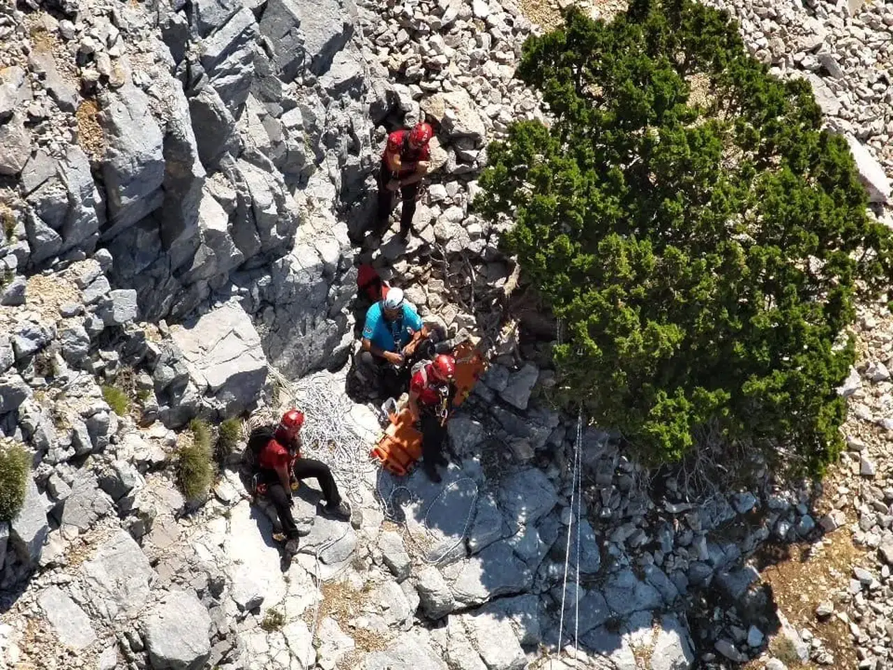 Babadağ’ın Gökyüzünde Acı Son: Tandem Paraşüt Uçuşu Kayalıklara Çakıldı