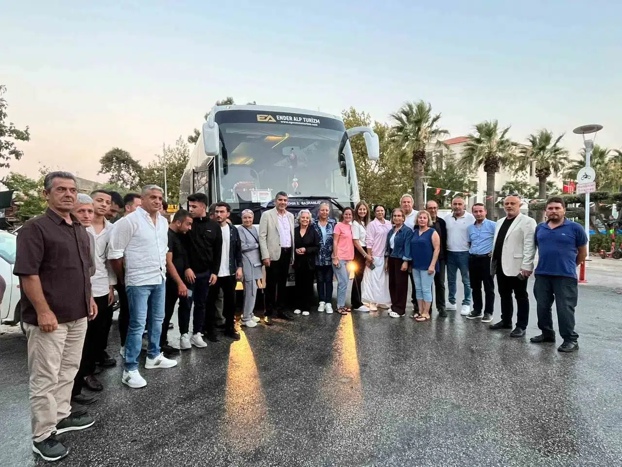 İzmir'den Ankara'ya dev konvoy: 5 bin kişilik teşkilat 25. yıla hazır