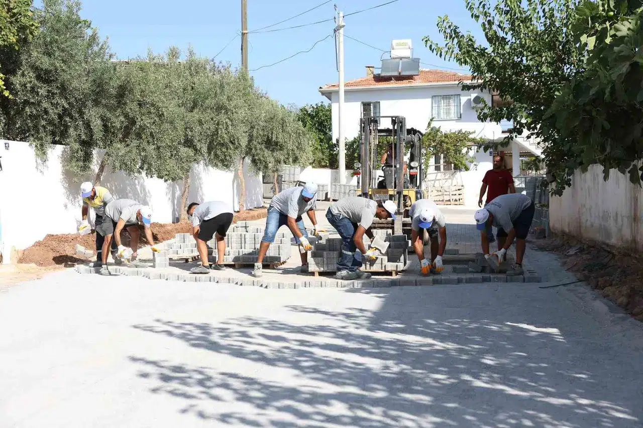 Denizköy’de Yol ve Sosyal Alan Seferberliği: Didim Belediyesi’nden Eş Zamanlı Yatırım Hamlesi