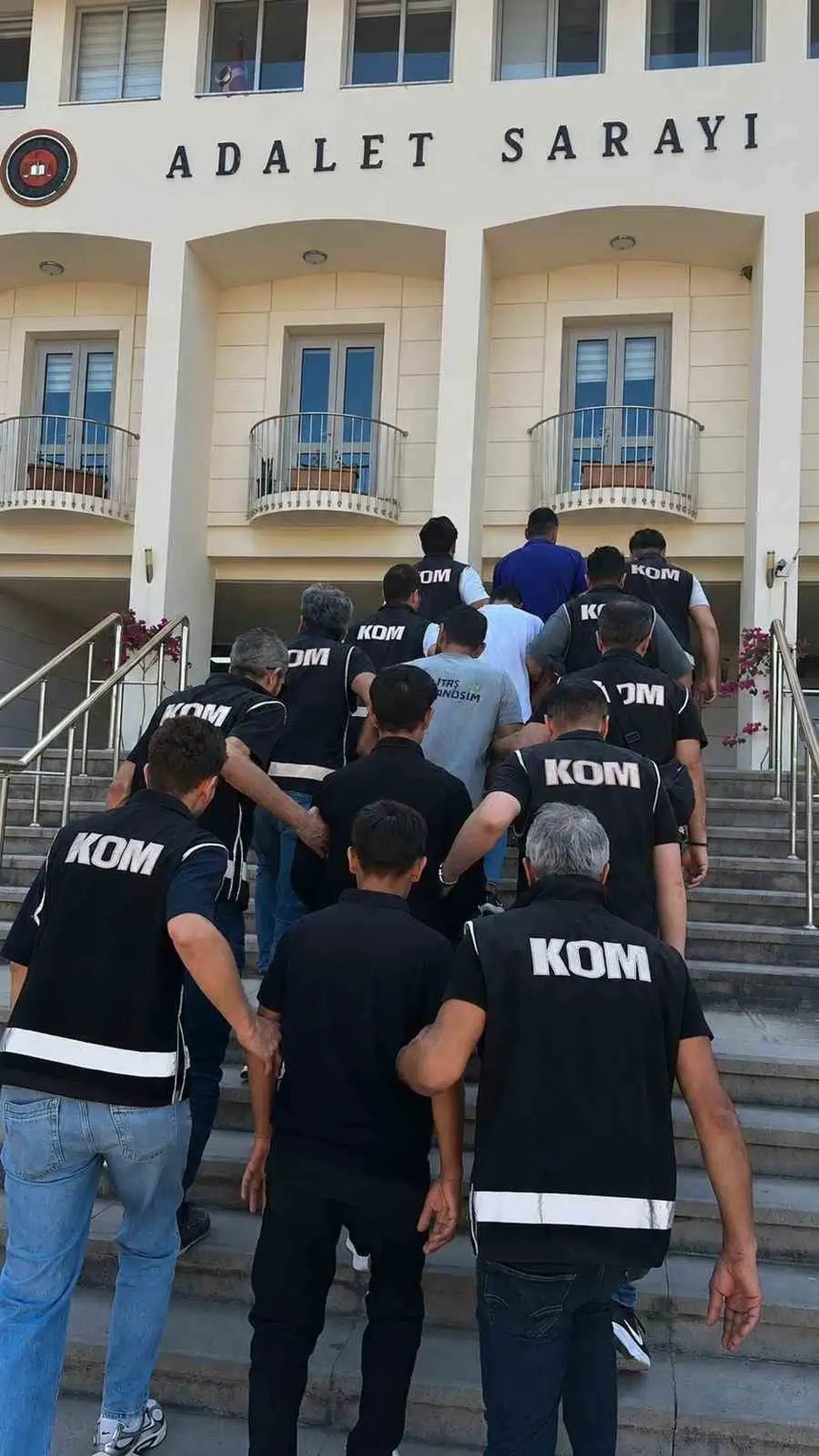 Bodrum'da telefonla korku imparatorluğu kurmak istediler: 3 tutuklama