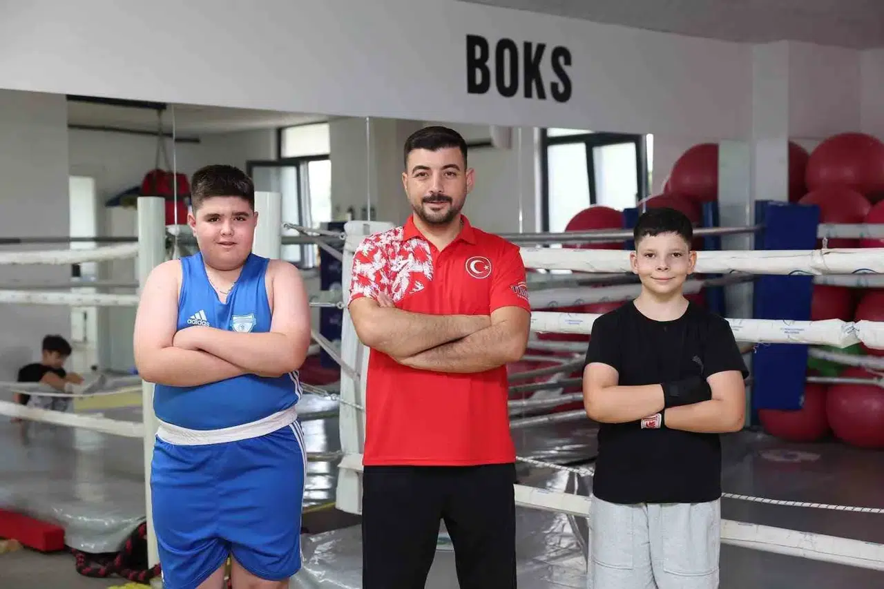 Merkezefendili boksörler Türkiye arenasında madalya avında