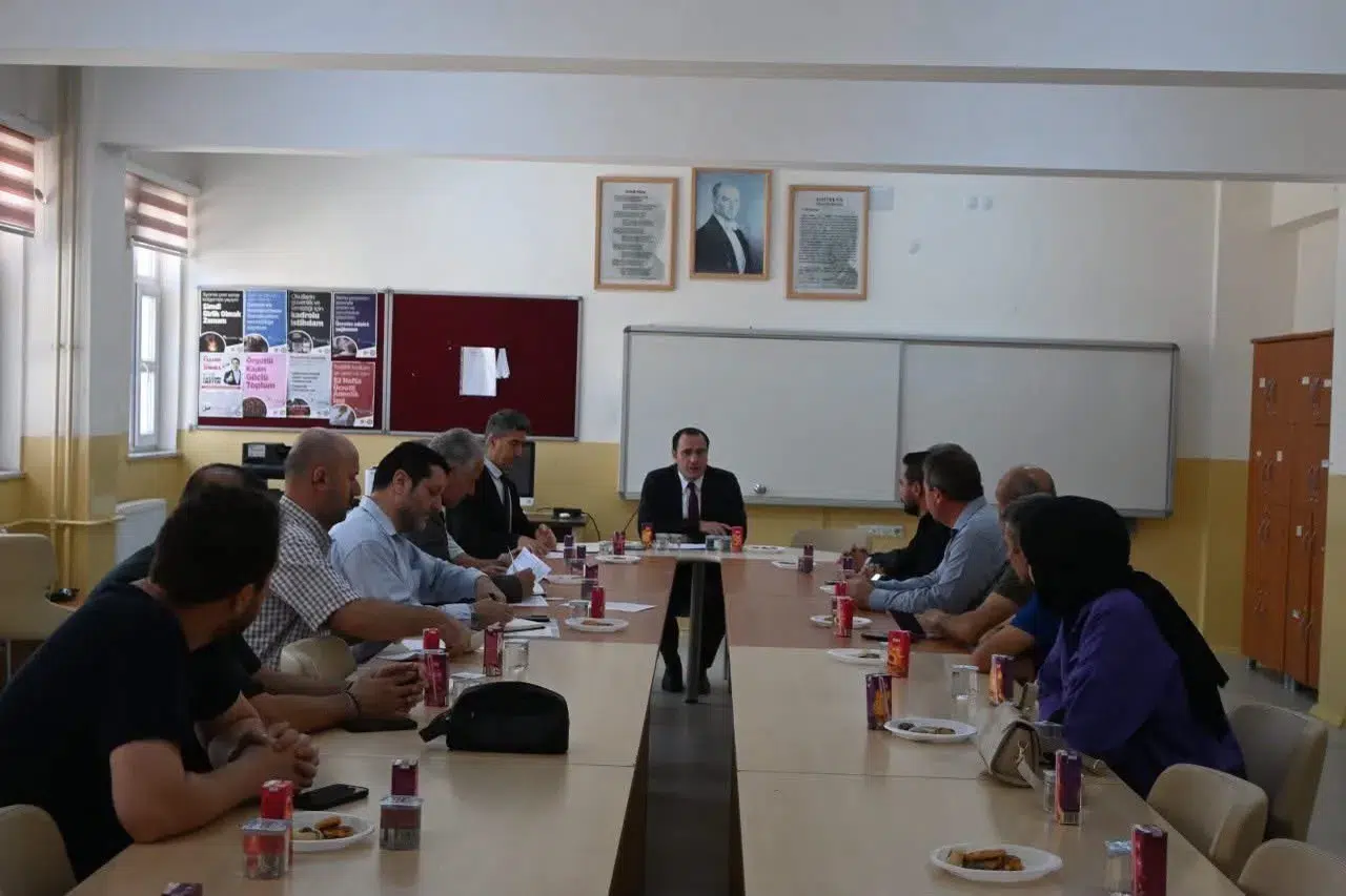 Çay ilçesinde eğitim seferberliği: Vatandaşın kişisel gelişimi için yeni yol haritası