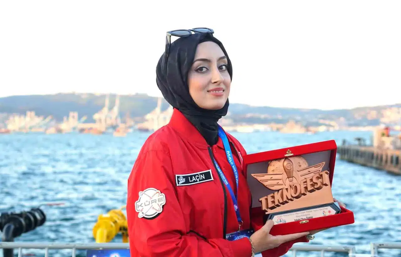 Geleceğin Öğretmeninden Mavi Vatan’da Edebiyat Rüzgarı