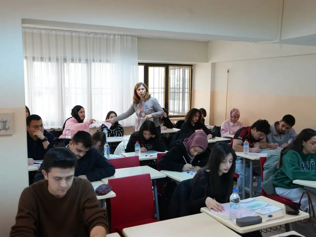 Denizli'de Üniversite Hayali İçin Büyük Fırsat: Ücretsiz TYT-AYT Programına Kayıtlar Açıldı
