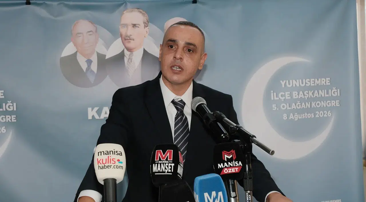 Yunusemre MHP’de bayrak değişimi: Ali Özkan dönemi resmen başladı