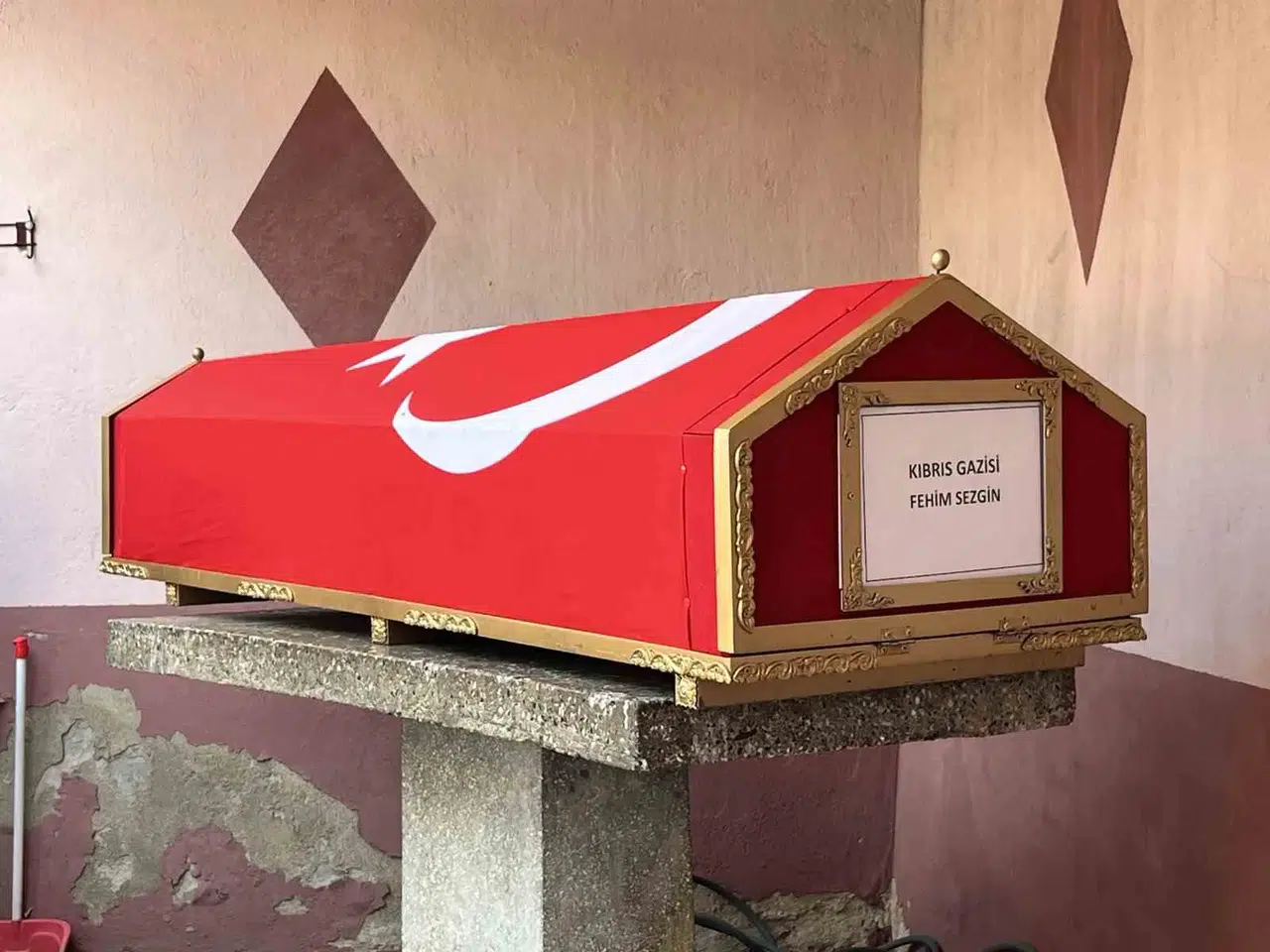 Bayındır'da hüzünlü veda: Kahraman gazi son yolculuğuna uğurlandı